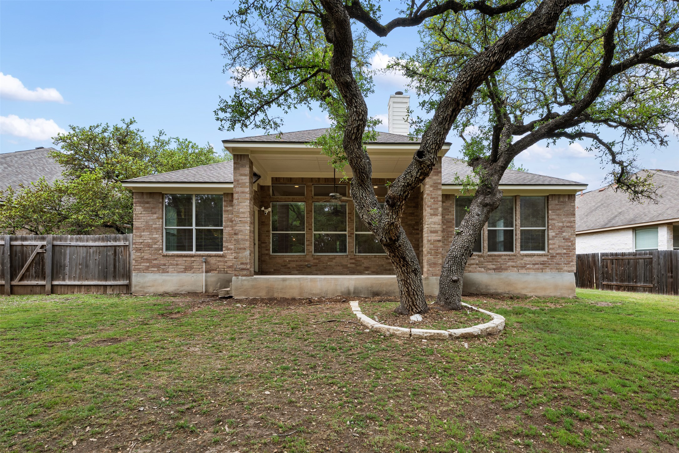 6825 Hansa Loop Austin, TX 78739 - Photo 35 of 37