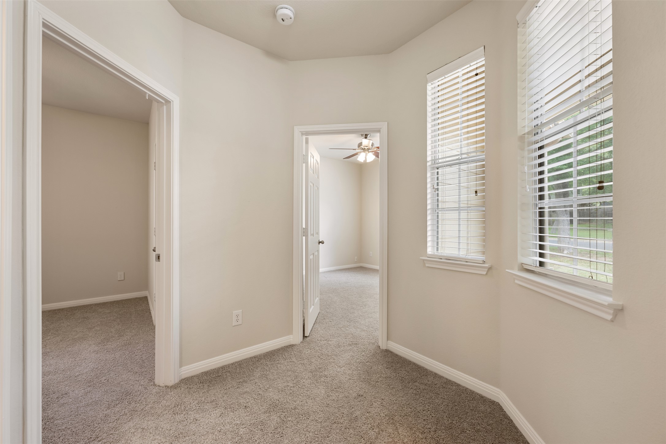 6825 Hansa Loop Austin, TX 78739 - Photo 7 of 37