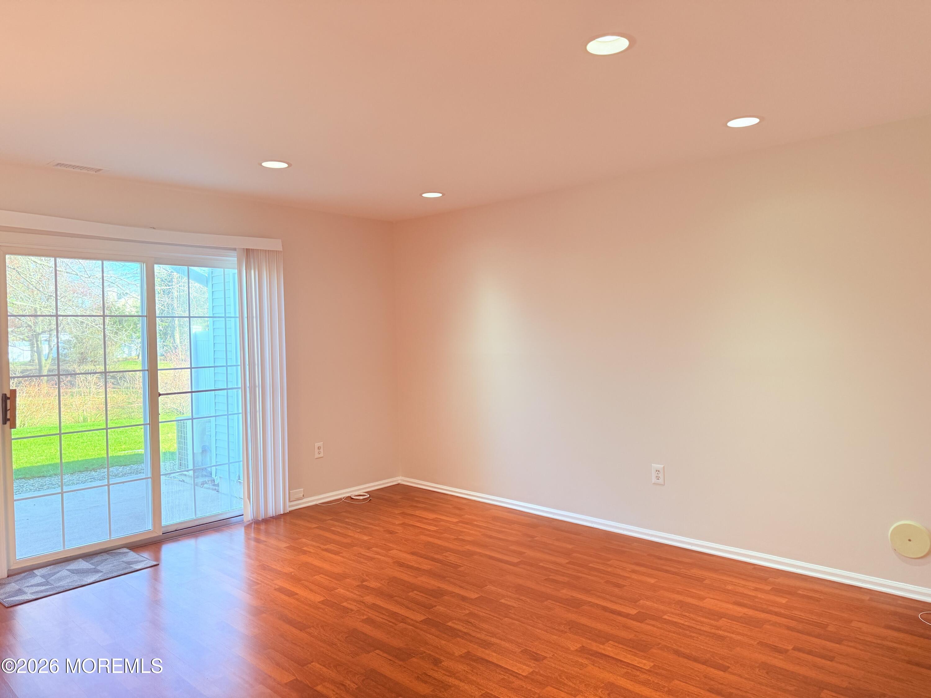 156 Setter Place Freehold, NJ 07728 - Photo 13 of 30 Dining room/family room