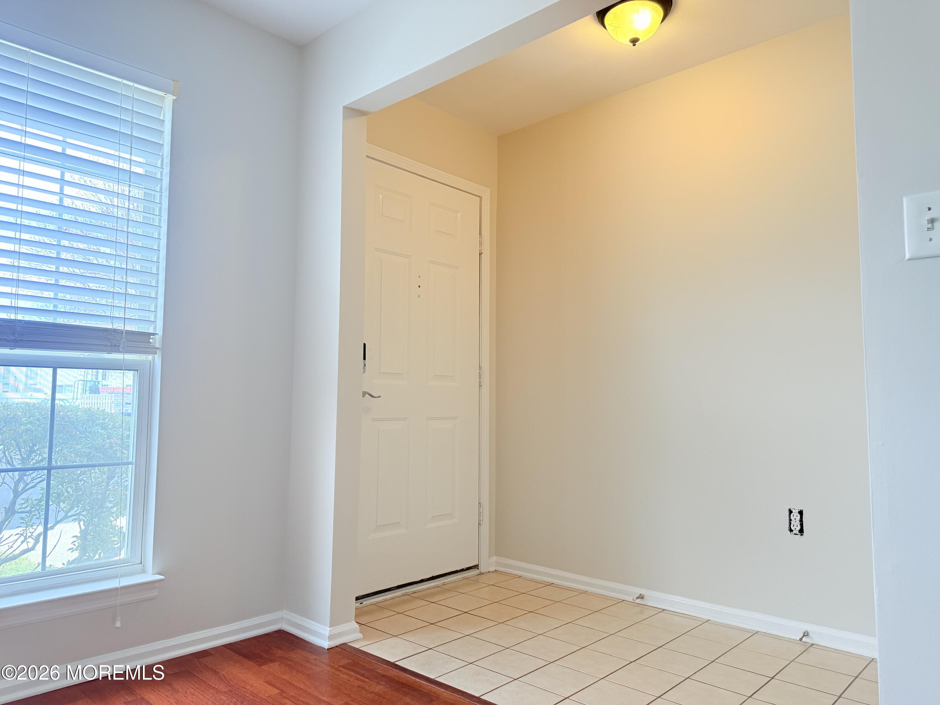 156 Setter Place Freehold, NJ 07728 - Photo 2 of 30 Entry