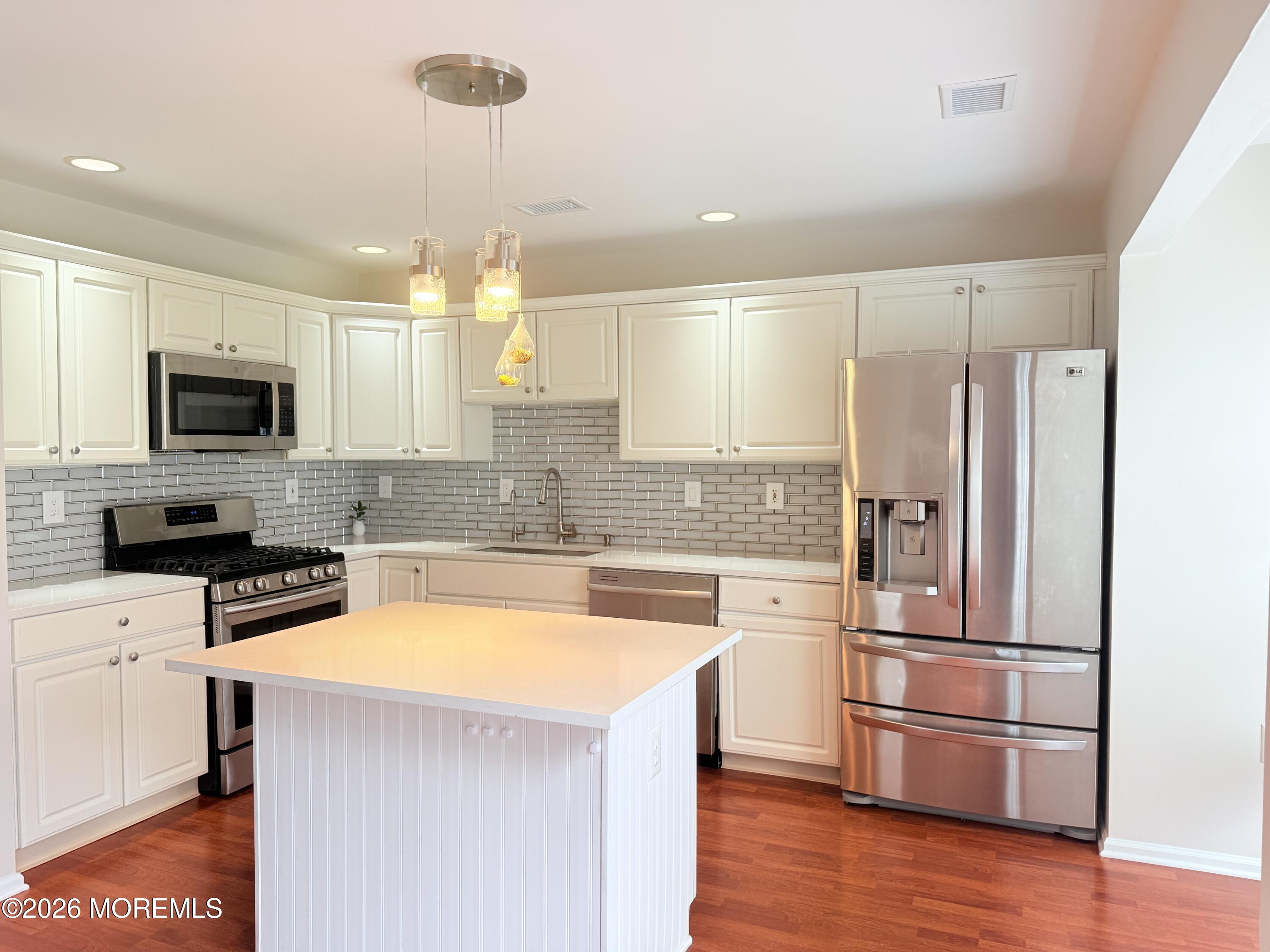 156 Setter Place Freehold, NJ 07728 - Photo 7 of 30 Kitchen