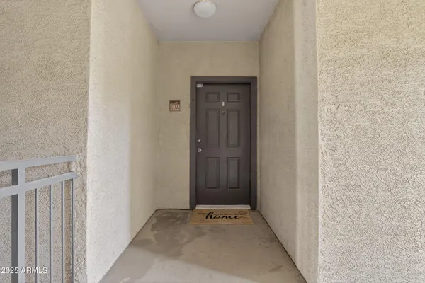 $1,400 | 5401 East Van Buren Street, Unit 2022, Phoenix, AZ 85008