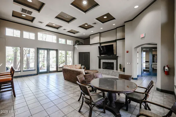 $1,400 | 5401 East Van Buren Street, Unit 2022, Phoenix, AZ 85008