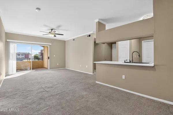 $1,400 | 5401 East Van Buren Street, Unit 2022, Phoenix, AZ 85008