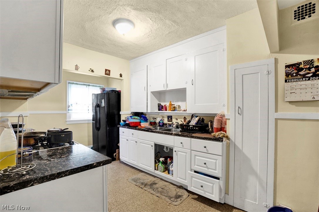 3219 Whitethorn Road Cleveland, OH 44118 - Photo 7 of 10 Gallery Image 7