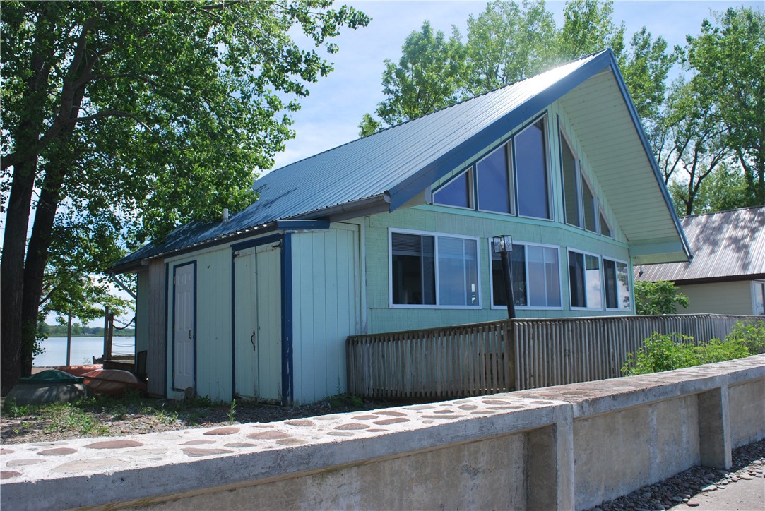 9294 Crescent Beach Wolcott, NY 14590 - Photo 4 of 48