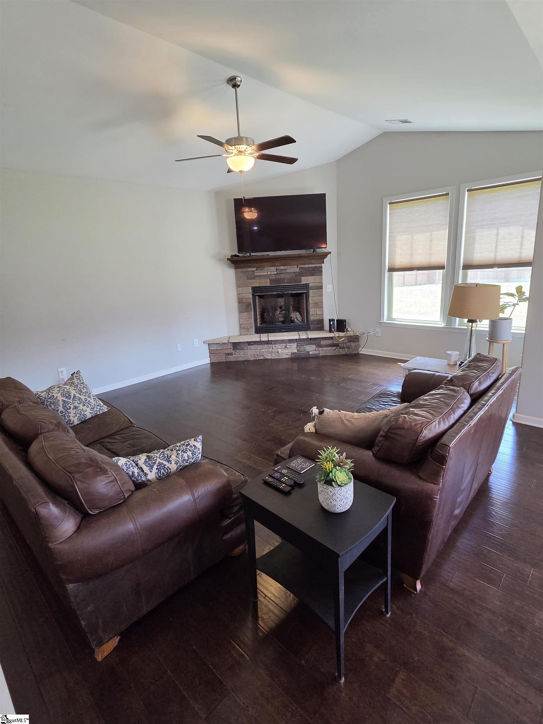 112 South Glassy Mountain Road Landrum, SC 29356 - Photo 9 of 38 Gallery Image 9