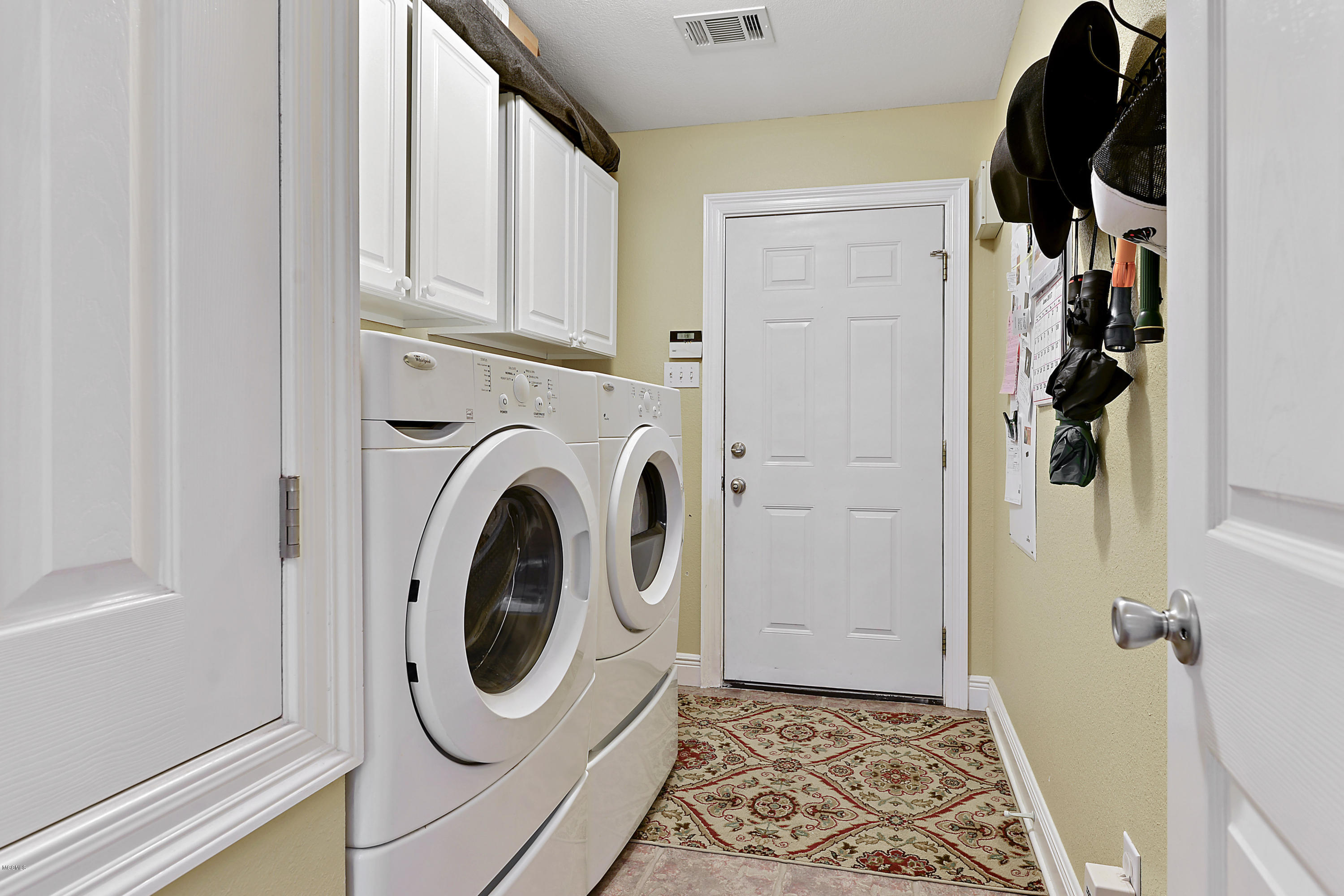 10227 Belle Vue Road D'Iberville, MS 39540 - Photo 22 of 25 Utility Room