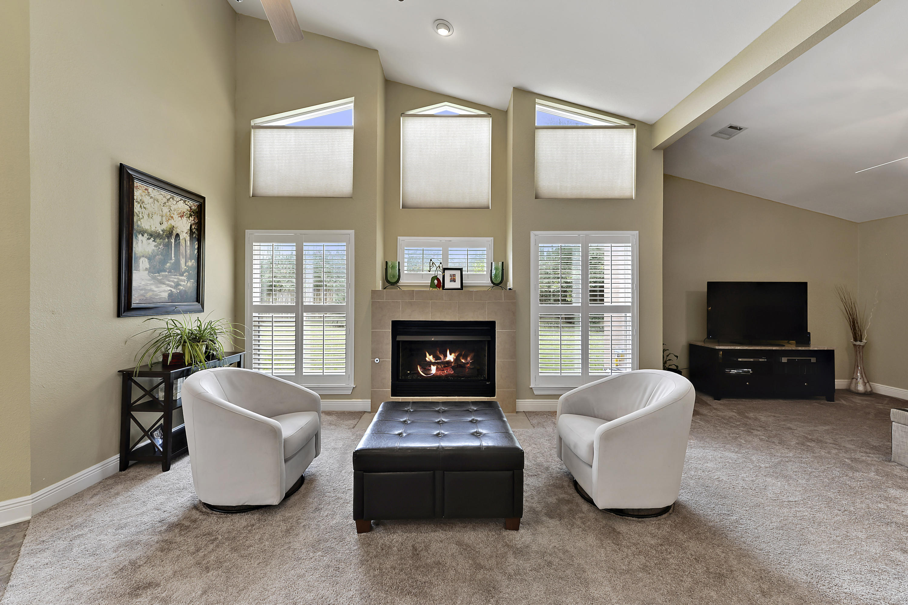 10227 Belle Vue Road D'Iberville, MS 39540 - Photo 8 of 25 Family Room