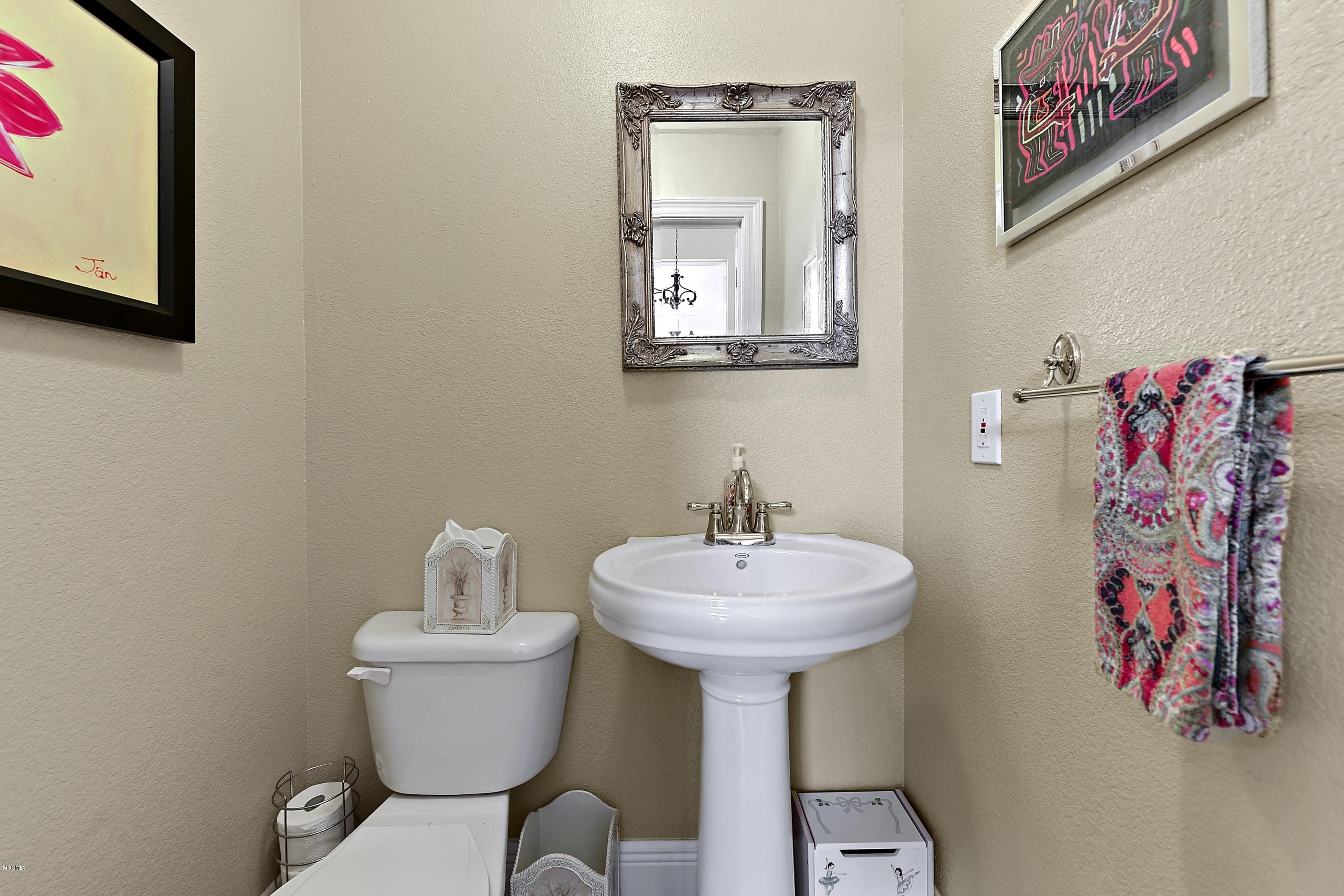 10227 Belle Vue Road D'Iberville, MS 39540 - Photo 10 of 25 Half Bath