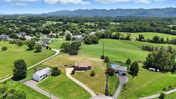 $3,000 | 127 Sarah's Way, Unit 10, Jonesborough, TN 37659