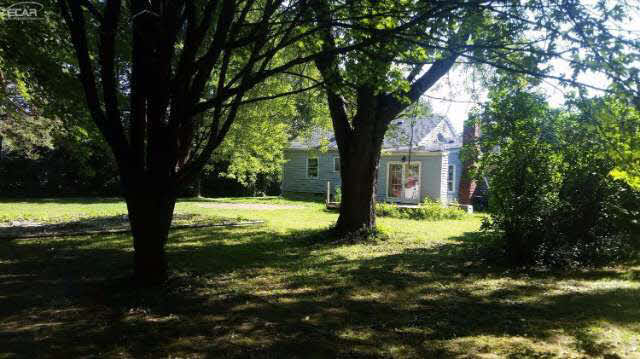 6389 North Clio Road Mount Morris, MI 48458 - Photo 33 of 49 21199665-32.JPG