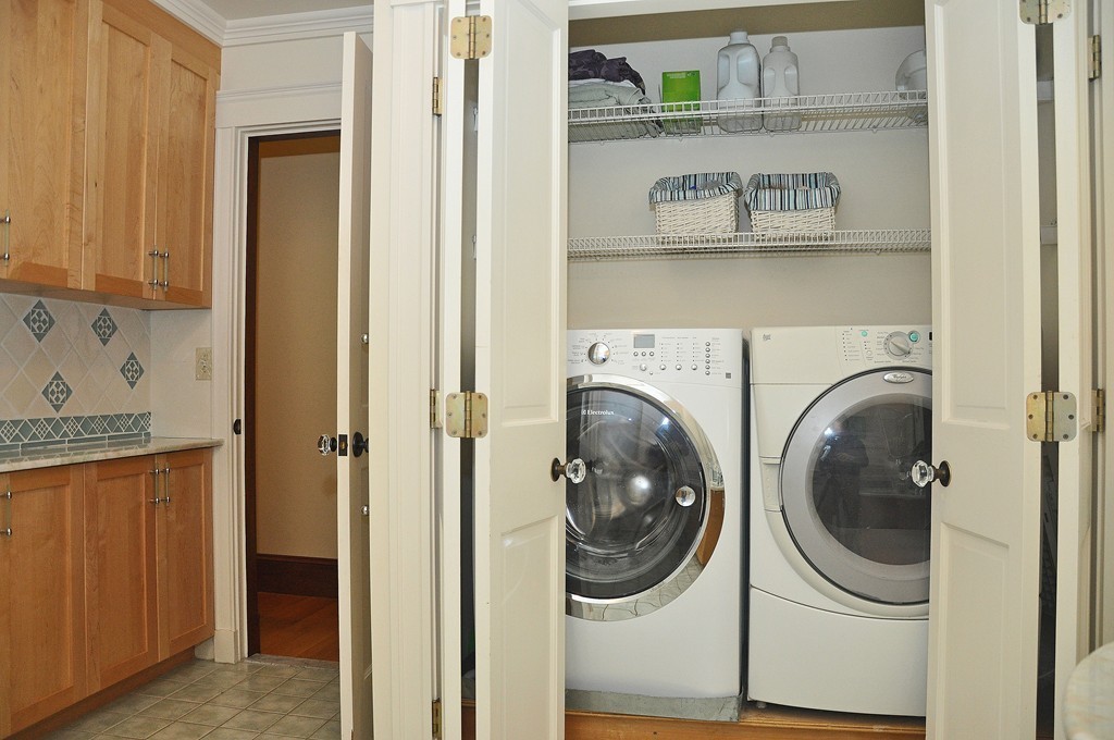 44 Hawthorn Road Milton, MA 02186 - Photo 22 of 26 Gallery Image 22
