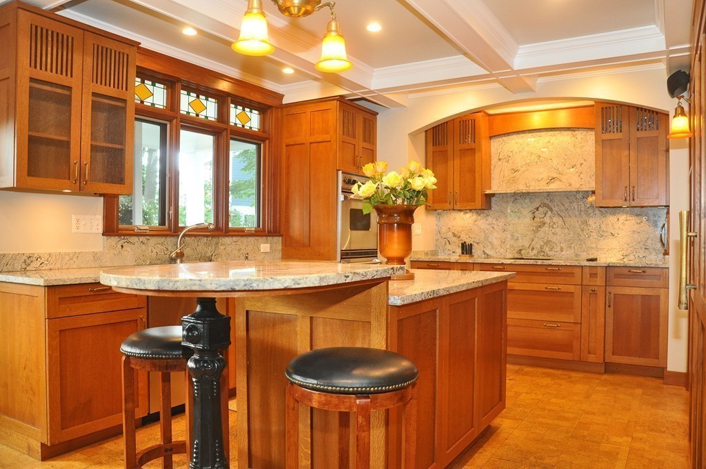 44 Hawthorn Road Milton, MA 02186 - Photo 3 of 26 Gallery Image 3