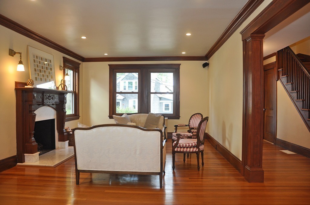 44 Hawthorn Road Milton, MA 02186 - Photo 6 of 26 Gallery Image 6