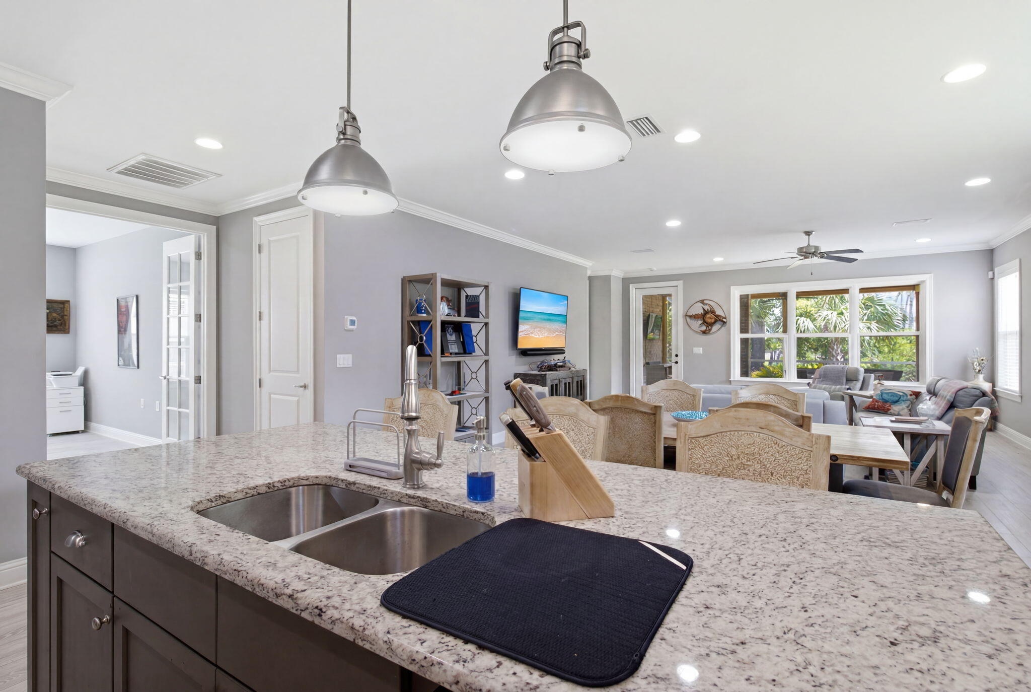 76 Oaktree Boulevard Freeport, FL 32439 - Photo 7 of 54 47-web-or-mls-IMG_4553_reedit_54e3deba