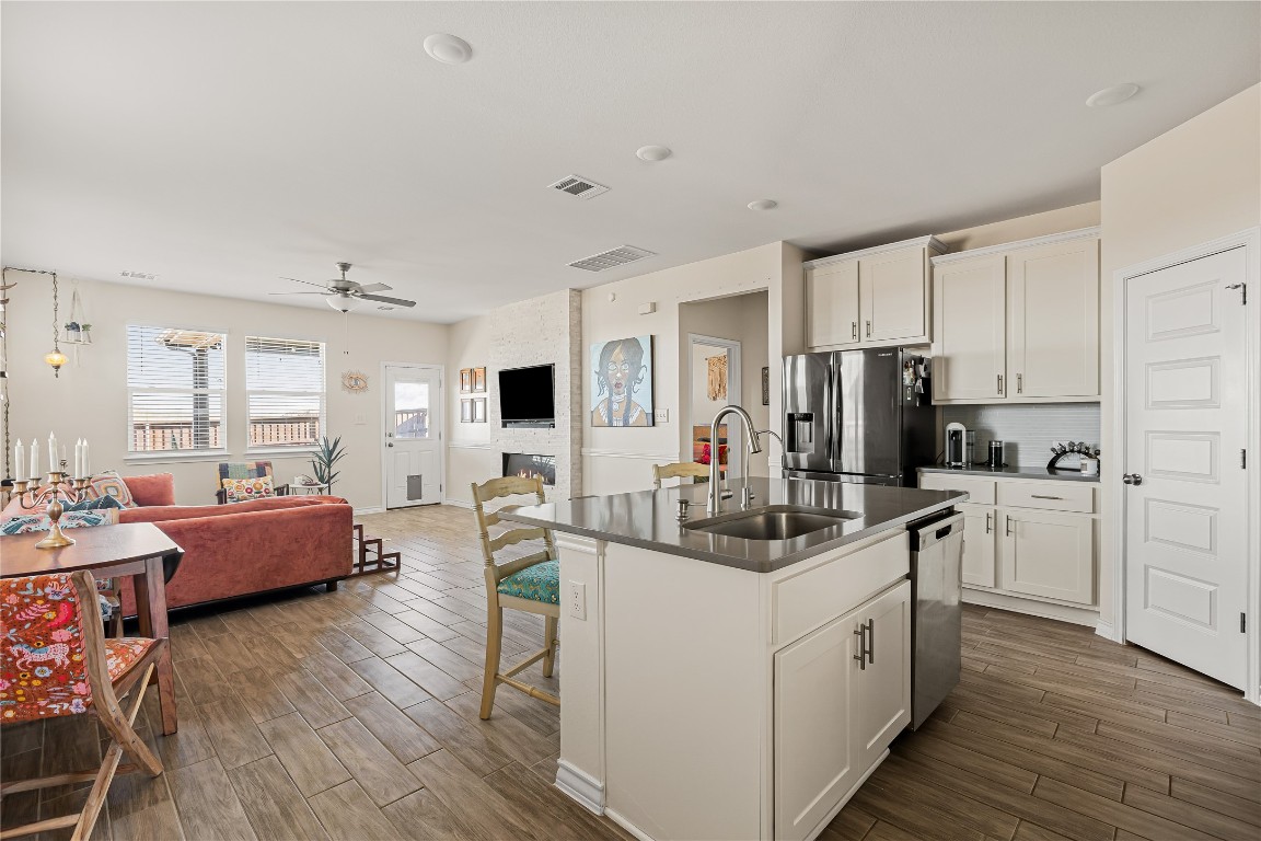 862 Pepperbark Loop Buda, TX 78610 - Photo 7 of 40