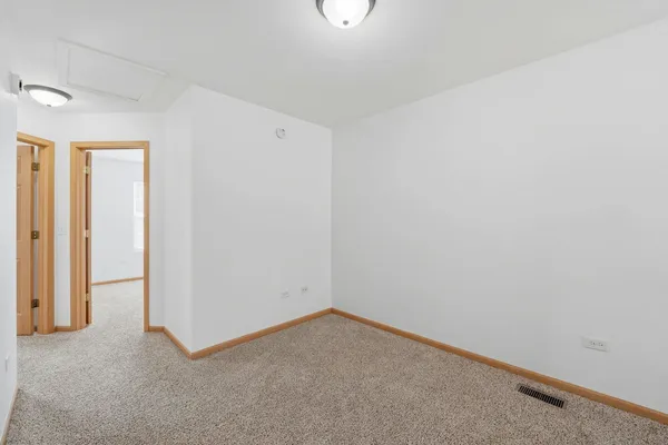 $2,400 | 1357 West Alder Creek Drive, Romeoville, IL 60446
