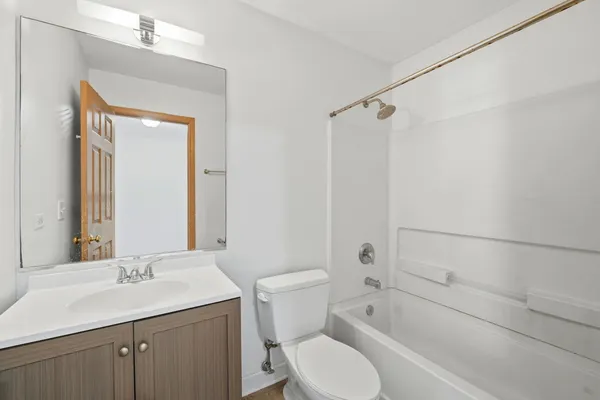 $2,400 | 1357 West Alder Creek Drive, Romeoville, IL 60446