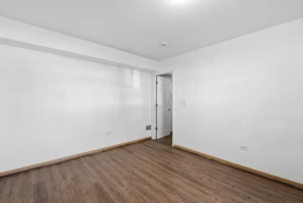 $2,400 | 1357 West Alder Creek Drive, Romeoville, IL 60446