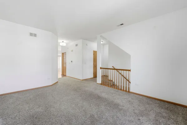 $2,400 | 1357 West Alder Creek Drive, Romeoville, IL 60446