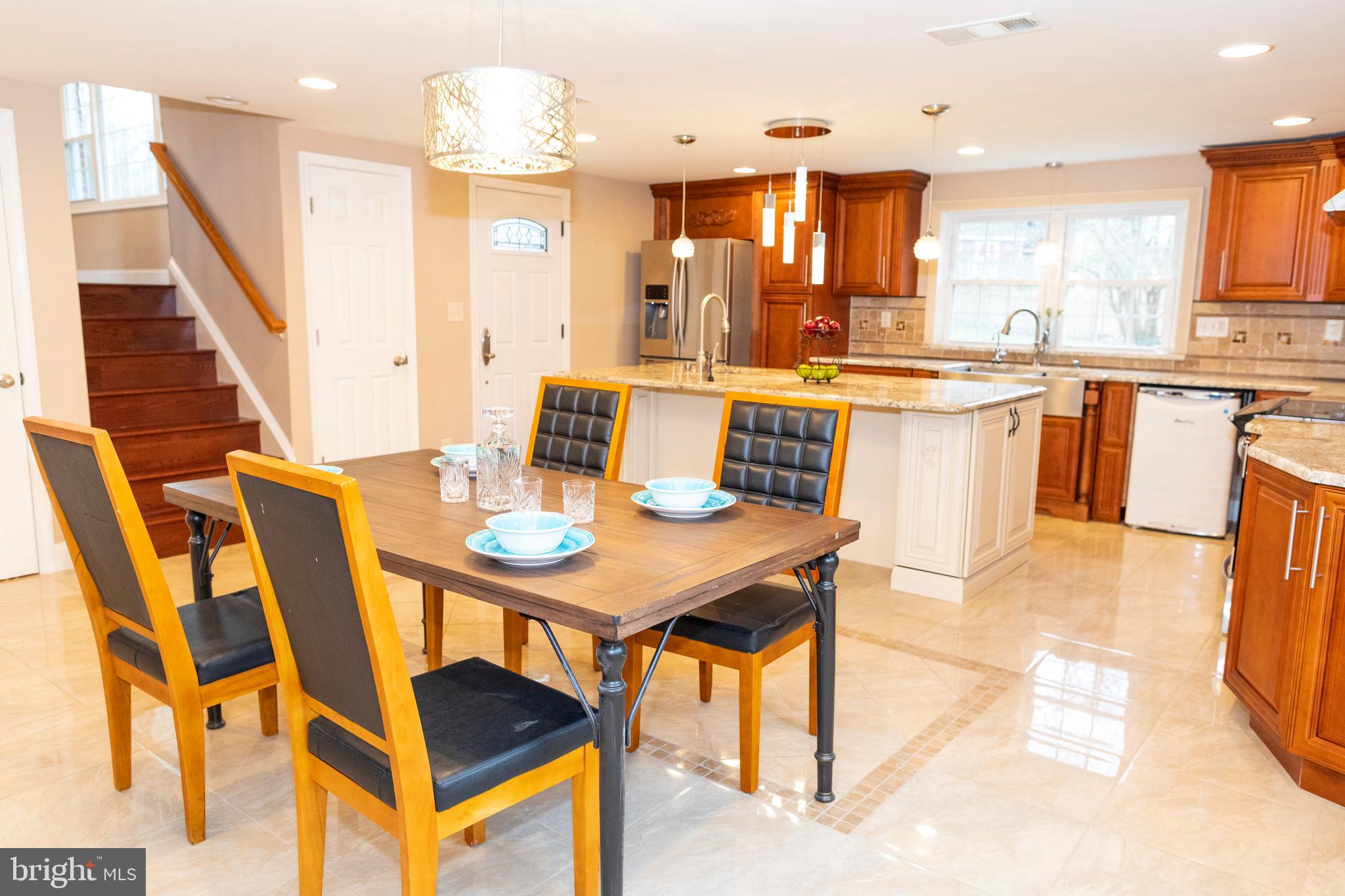 902 Sibley Road Baltimore, MD 21286 - Photo 11 of 26 Dining Room