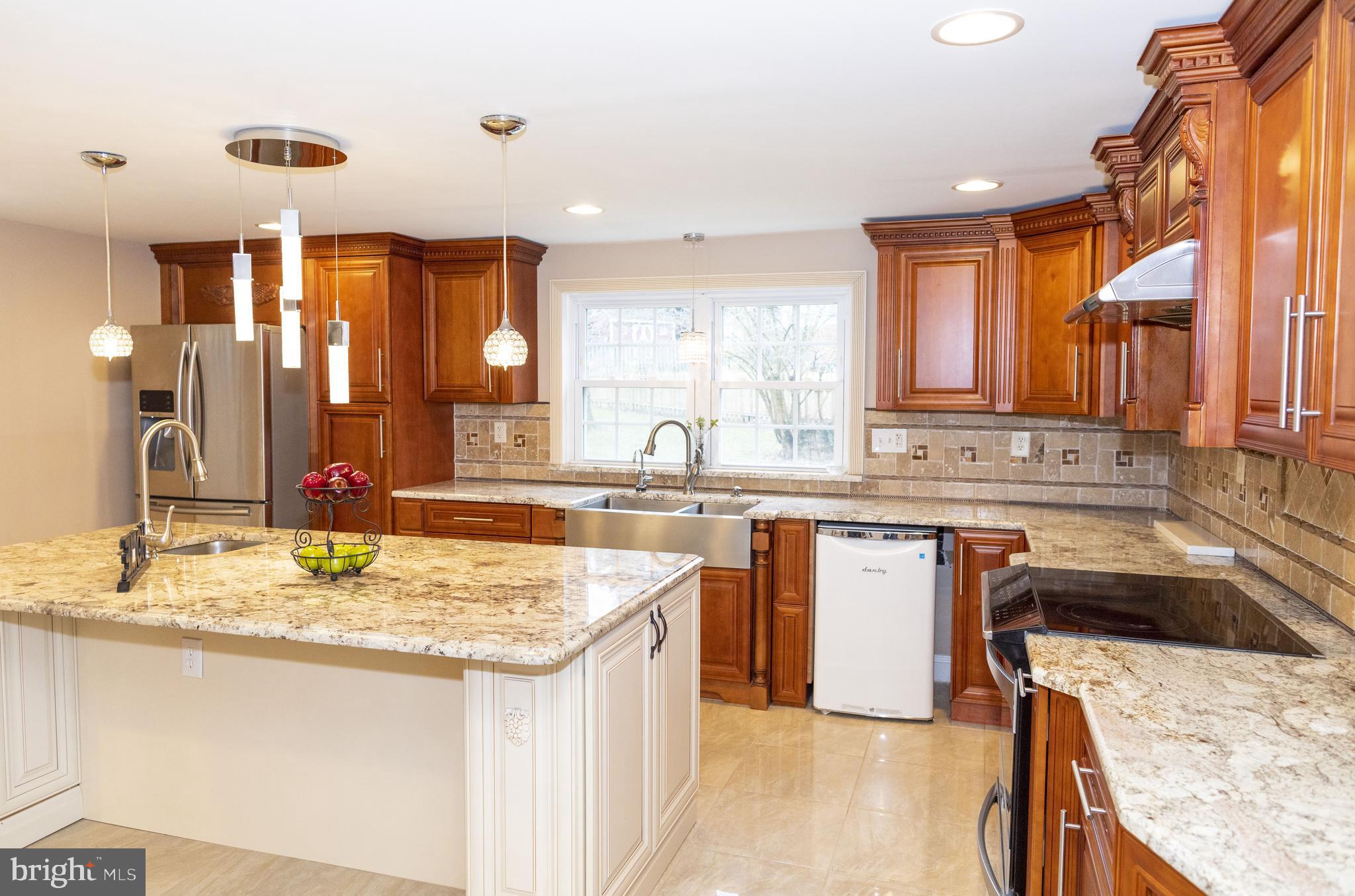 902 Sibley Road Baltimore, MD 21286 - Photo 13 of 26 Kitchen