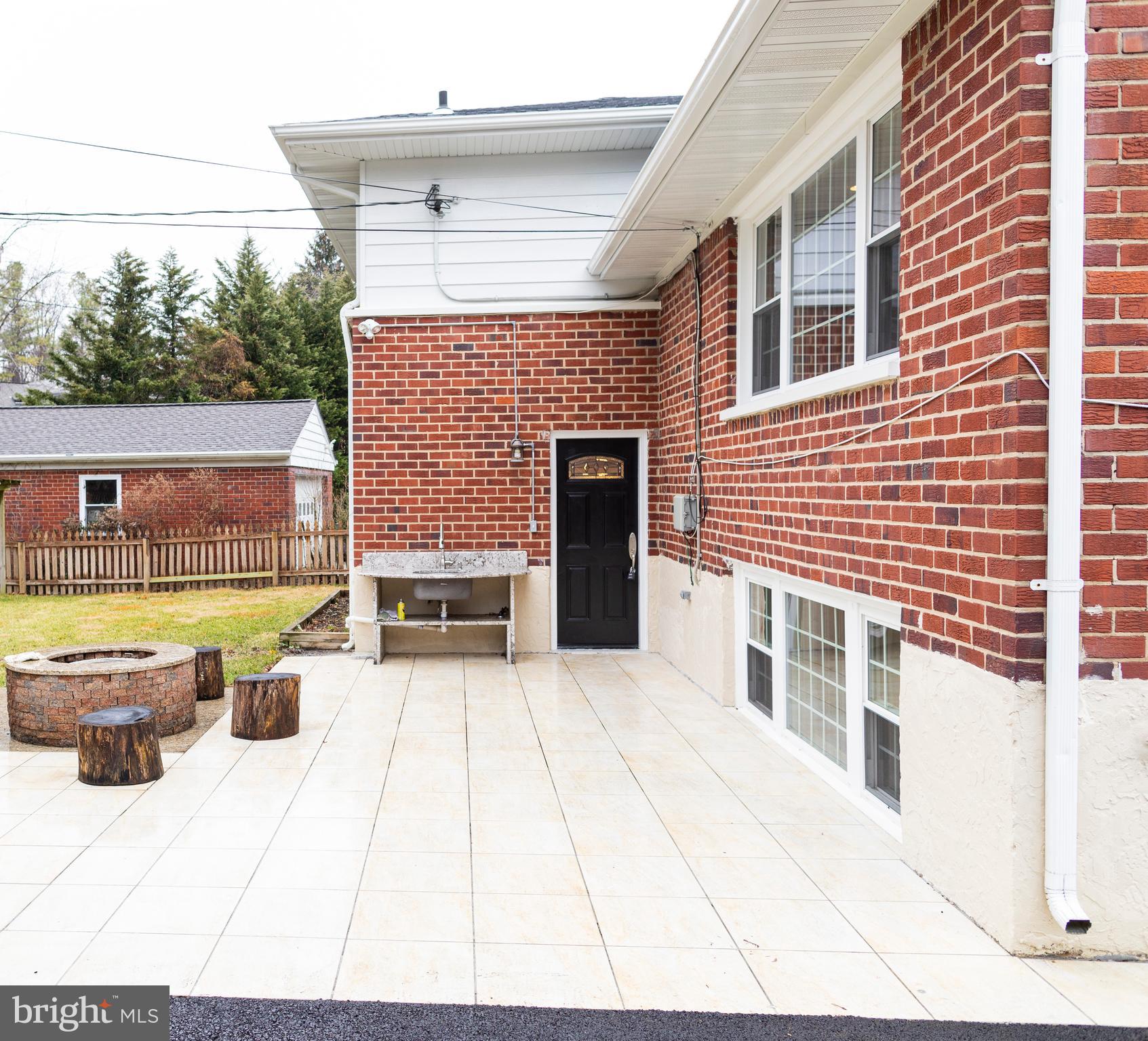 902 Sibley Road Baltimore, MD 21286 - Photo 6 of 26 Exterior Patio / Firepit