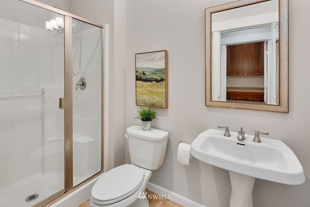 6201 Southeast 2nd Street Renton, WA 98059 - Photo 17 of 40
