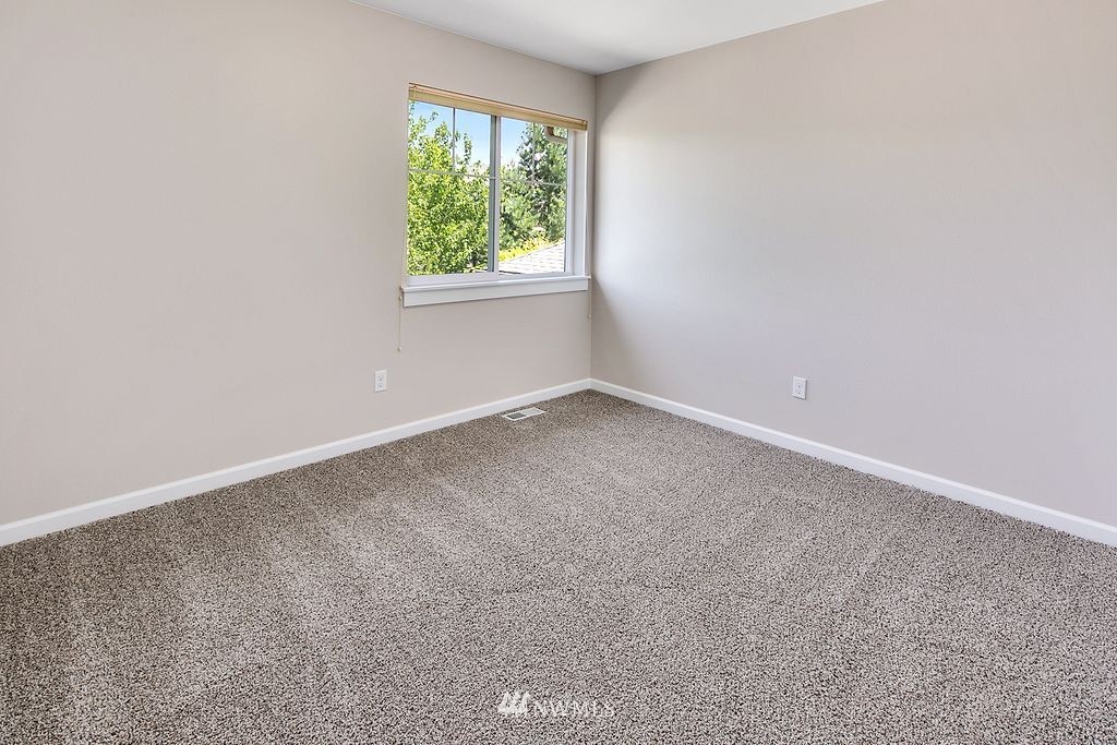 6201 Southeast 2nd Street Renton, WA 98059 - Photo 32 of 40