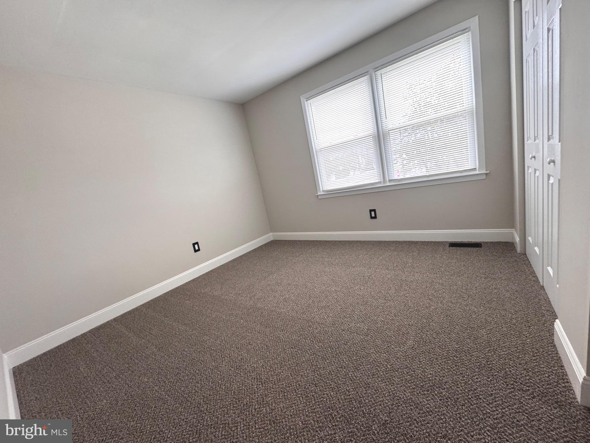 8 Framingham Road Beverly, NJ 08010 - Photo 24 of 32