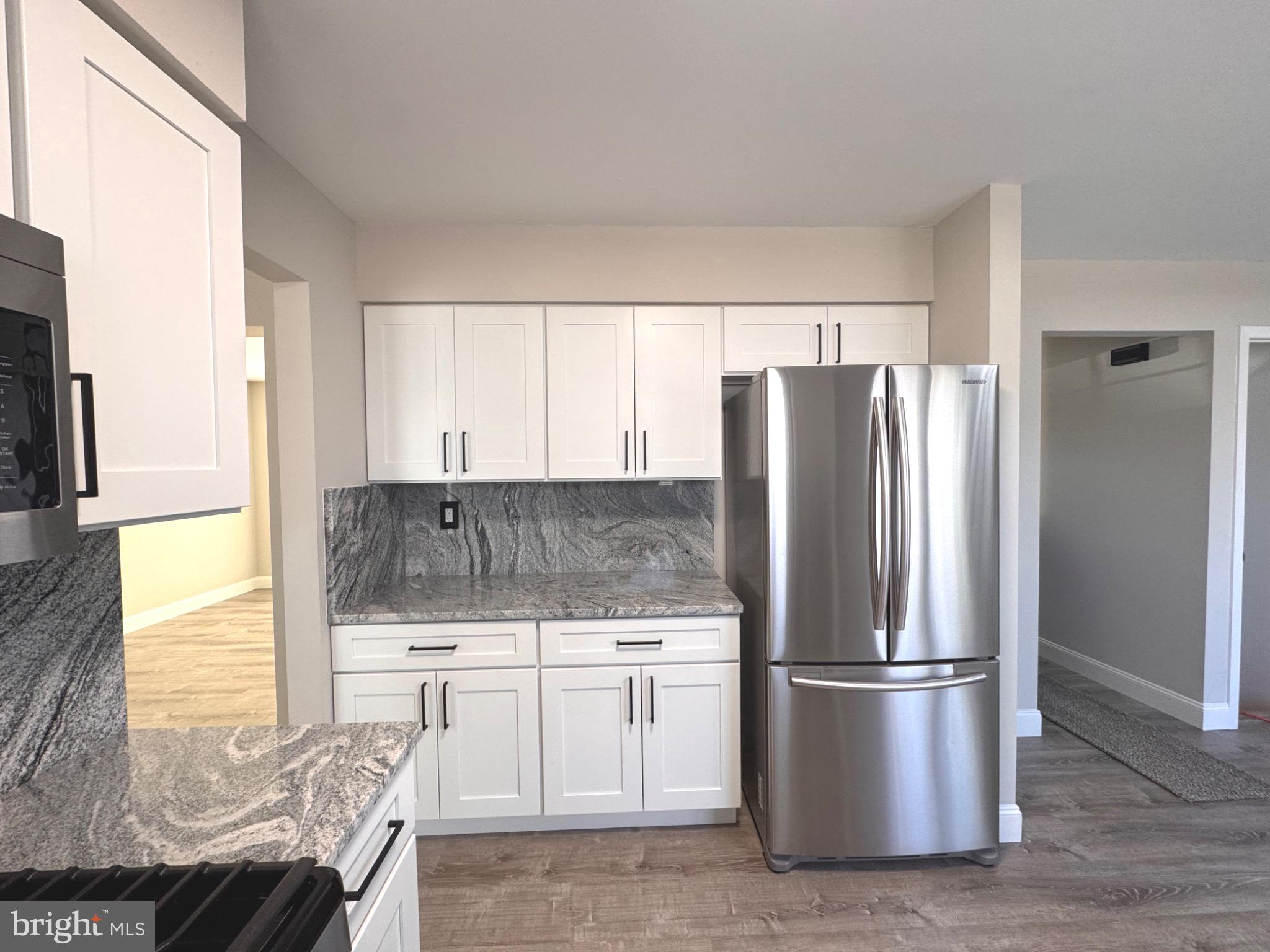 8 Framingham Road Beverly, NJ 08010 - Photo 3 of 32