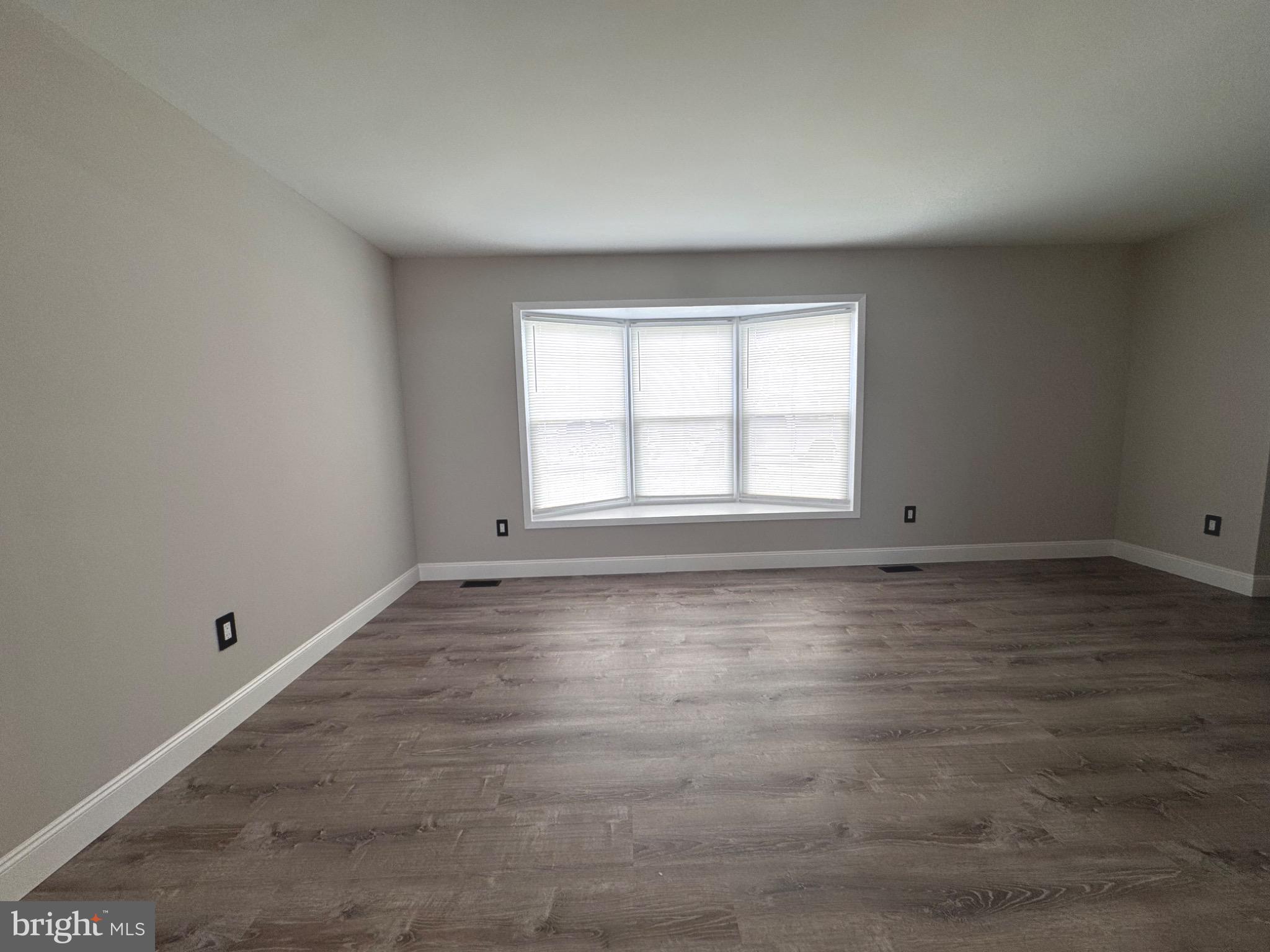 8 Framingham Road Beverly, NJ 08010 - Photo 9 of 32