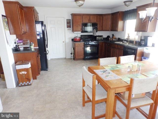 3174 Jessica Road Dover, PA 17315 - Photo 11 of 32 Gallery Image 11