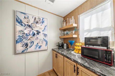 $200,000 | 372 Santa Fe Trail, North Fort Myers, FL 33917