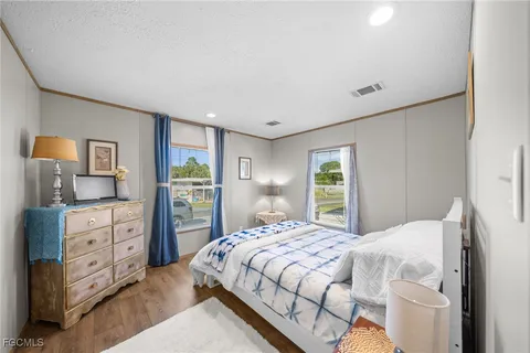 $200,000 | 372 Santa Fe Trail, North Fort Myers, FL 33917