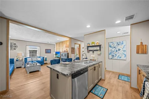 $200,000 | 372 Santa Fe Trail, North Fort Myers, FL 33917