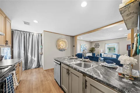 $200,000 | 372 Santa Fe Trail, North Fort Myers, FL 33917