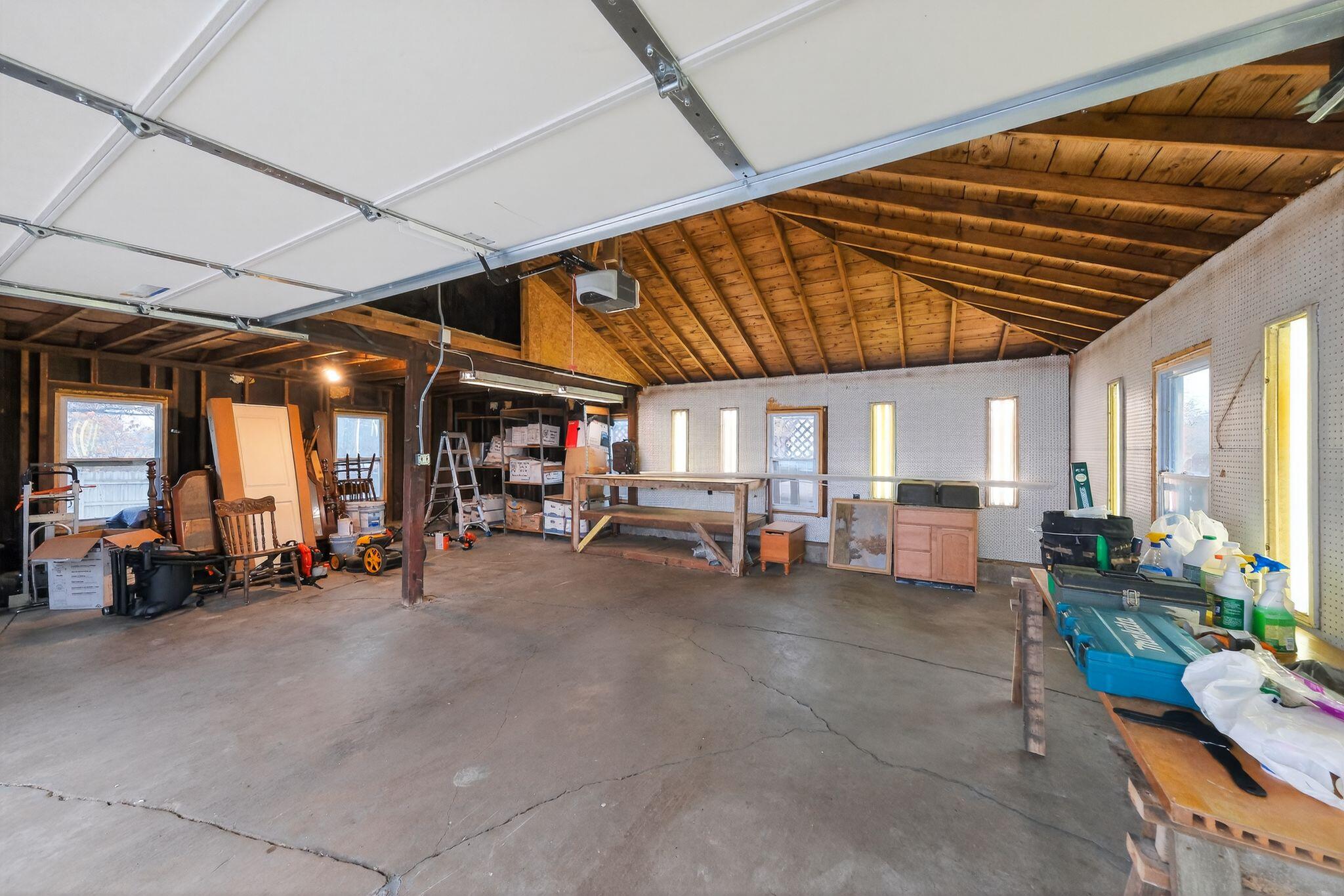 1311 Roosevelt Road Valparaiso, IN 46383 - Photo 26 of 27 2048x1365