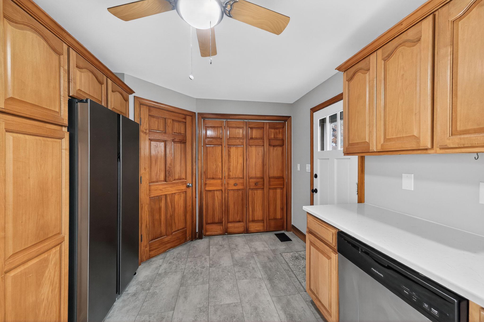 1311 Roosevelt Road Valparaiso, IN 46383 - Photo 10 of 27 2048x1365