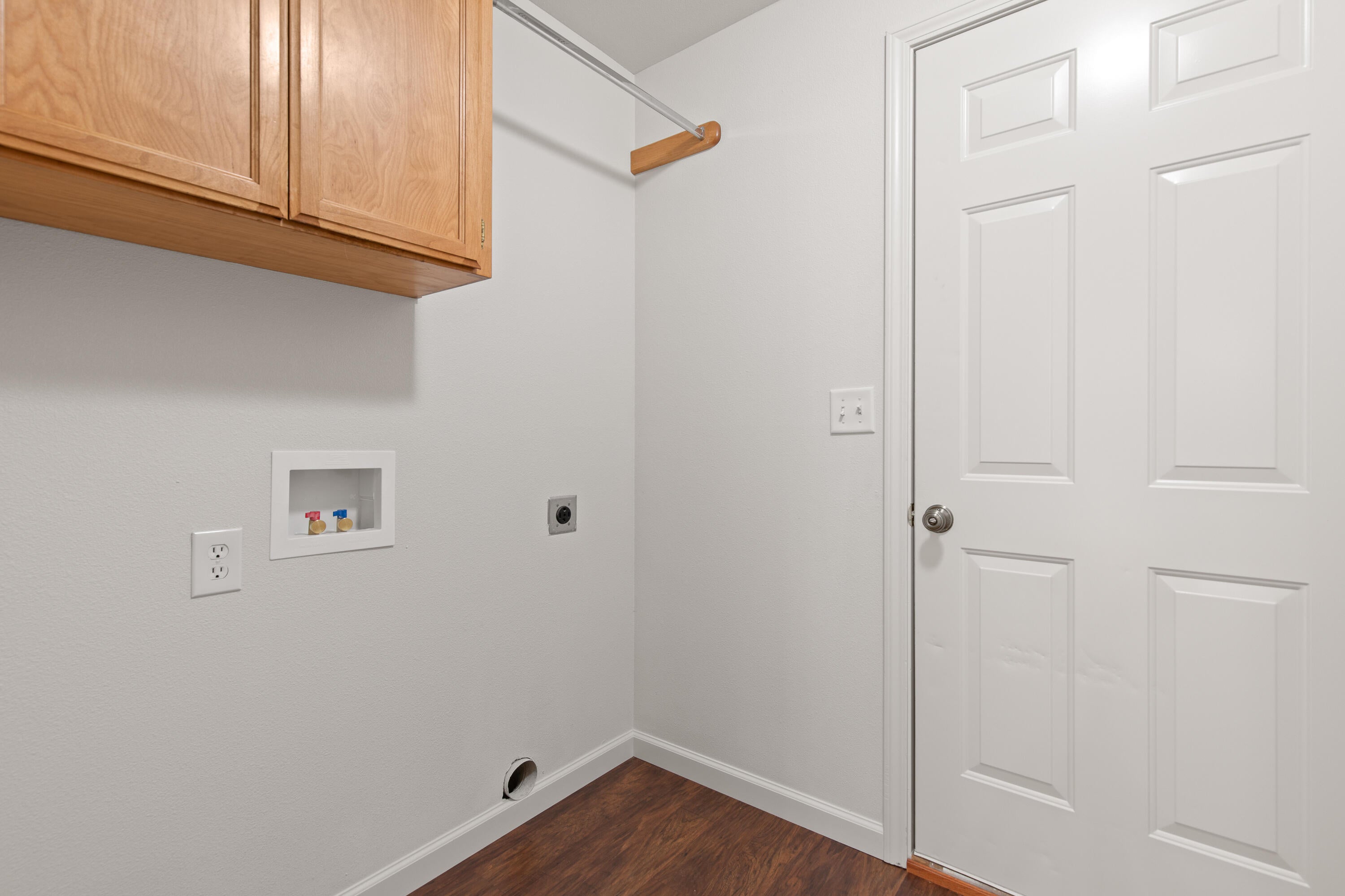 656 Andrea Way Eagle Point, OR 97524 - Photo 17 of 25 9R9A2603