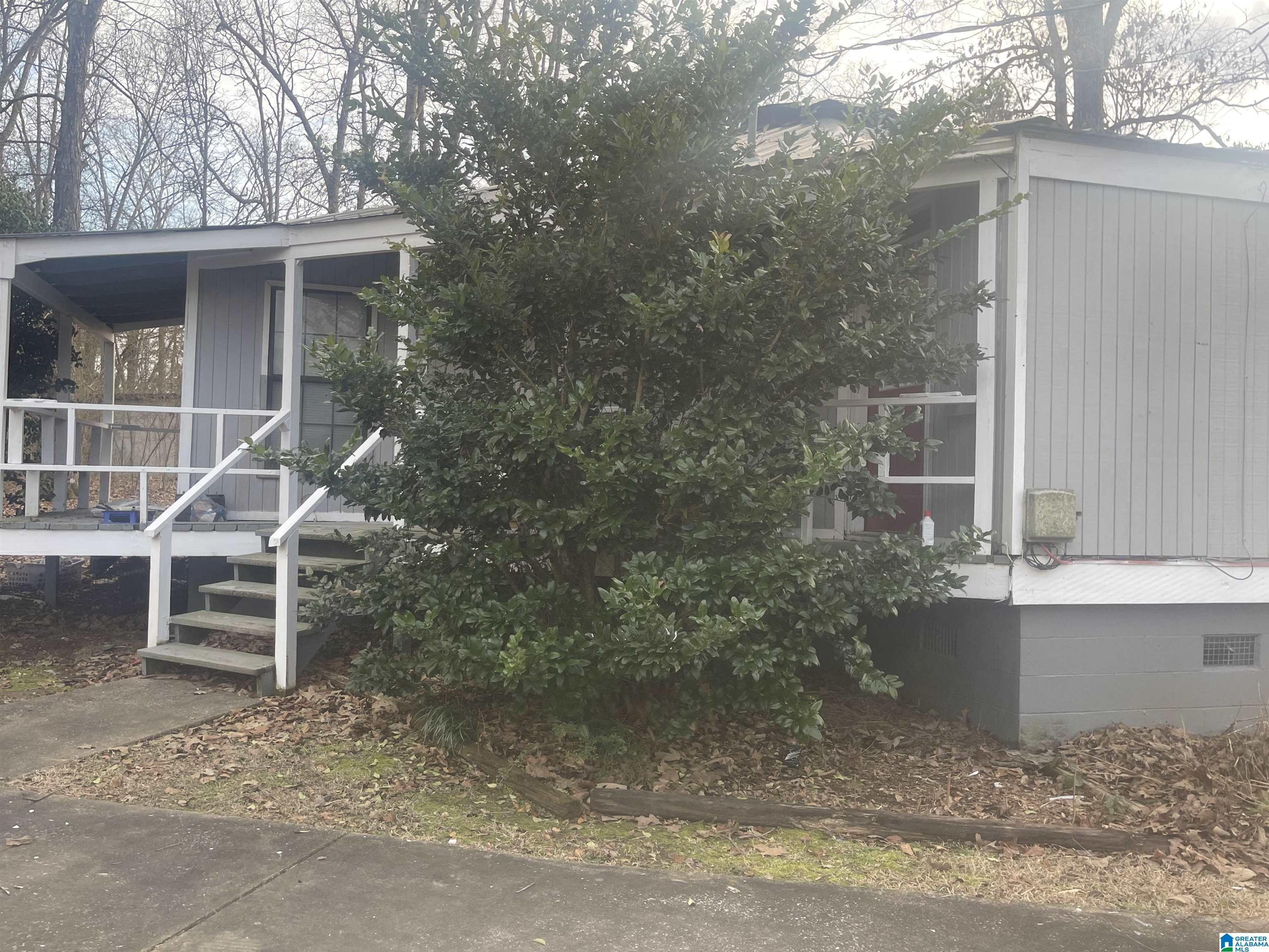 112 Debbie Street Talladega, AL 35160 - Photo 4 of 23