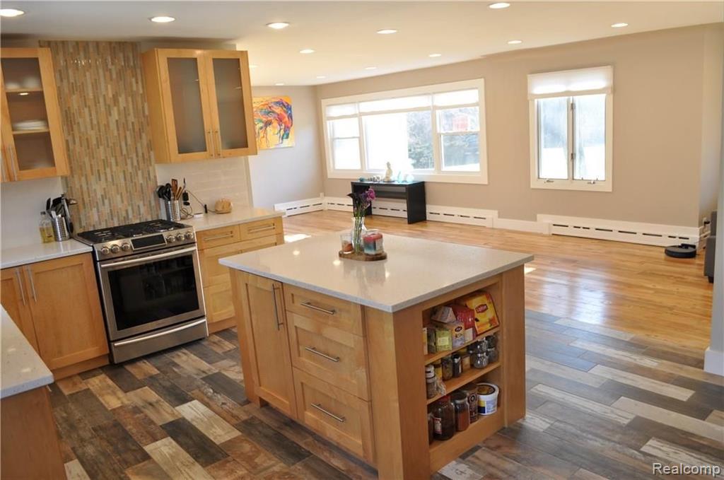 29204 Utley Road Farmington Hills, MI 48334 - Photo 30 of 52