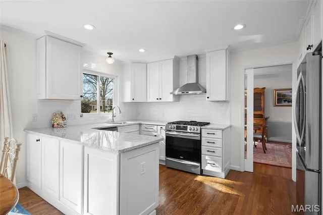 $579,000 | 11960 Randy Drive, Creve Coeur, MO 63141