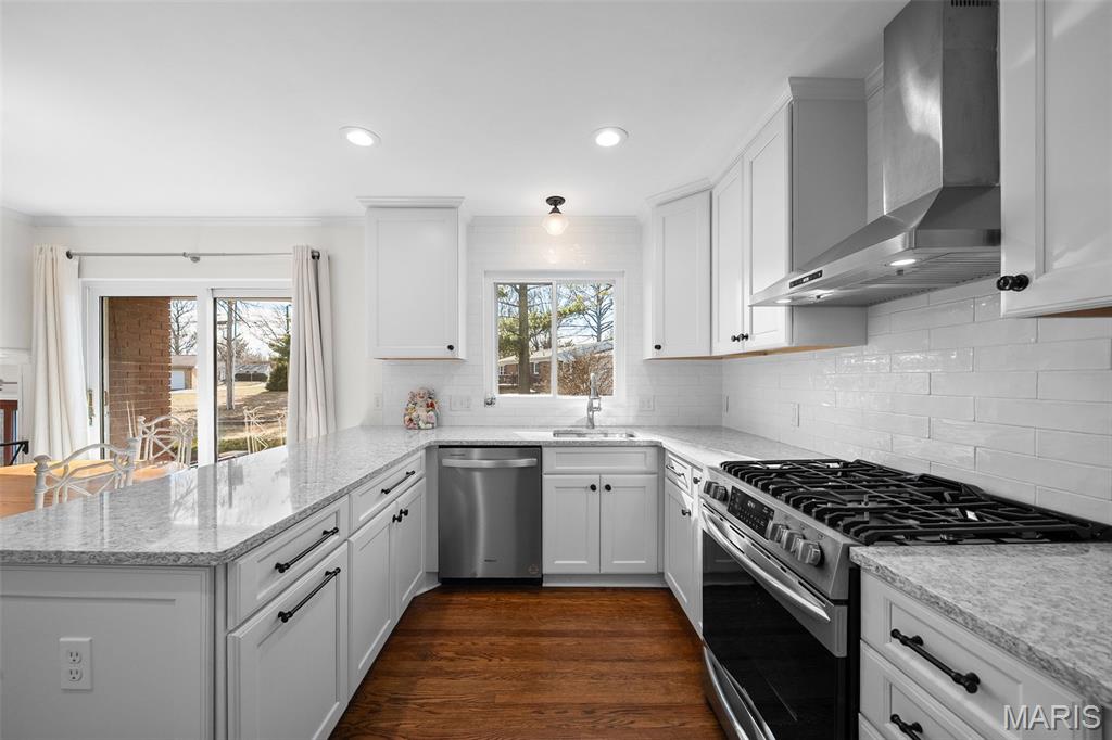 11960 Randy Drive Creve Coeur, MO 63141 - Photo 19 of 37