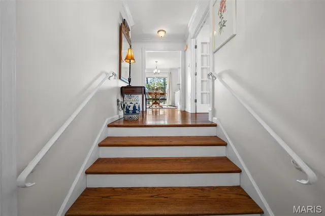 $579,000 | 11960 Randy Drive, Creve Coeur, MO 63141