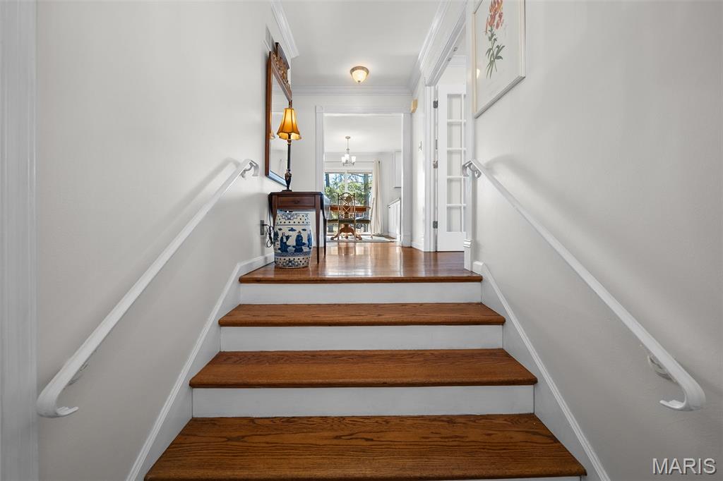 11960 Randy Drive Creve Coeur, MO 63141 - Photo 5 of 37