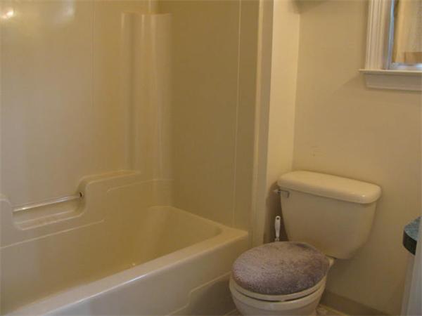 31 Barnes Street Wareham, MA 02571 - Photo 18 of 22 Gallery Image 18