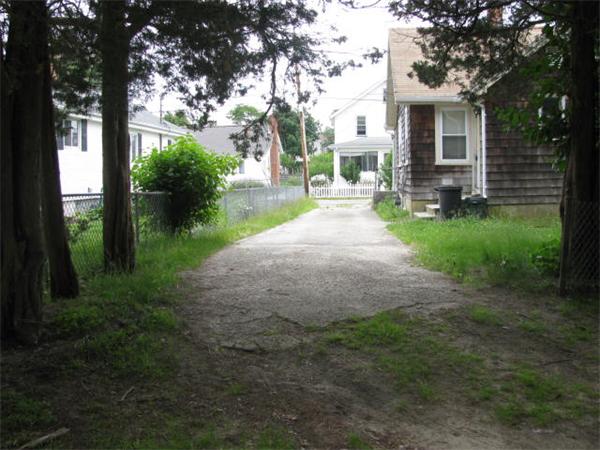 31 Barnes Street Wareham, MA 02571 - Photo 5 of 22 Gallery Image 5