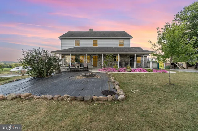 a picture of a bathroom with a sink